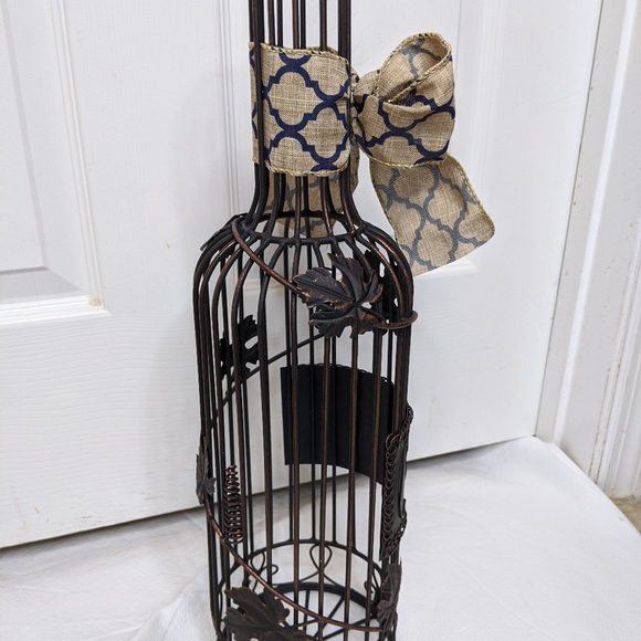 Metal Wine Bottle Cork Holder - Picture 2 of 6